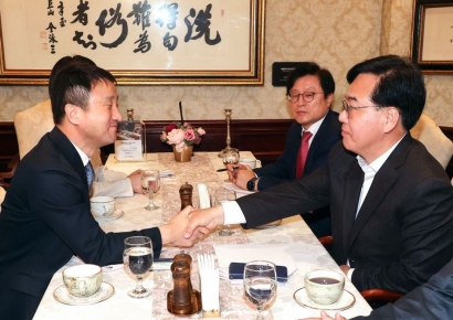 전쟁추경, 새벽까지 심사에도 여야 여전히 견해차…한밤중 처리 시도될 듯