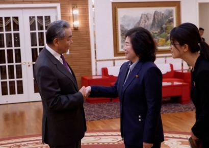 '5月 미중 회담' 앞두고 韓보다 北 먼저 찾은 中왕이…김정은 예방할 듯