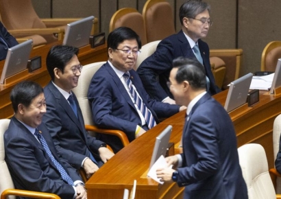 전쟁추경 26.2조원 국회 본회의 통과…재정수지·국가채무비율 원안 유지