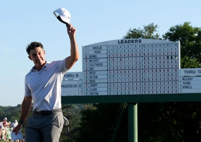 매킬로이, 2연패 청신호…'무려 6타 차 선두'