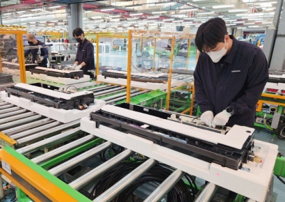 삼성전자 이미 '풀가동'…올해 역대급 무더위 예보에 'AI무풍'으로 에어컨 선점 전략