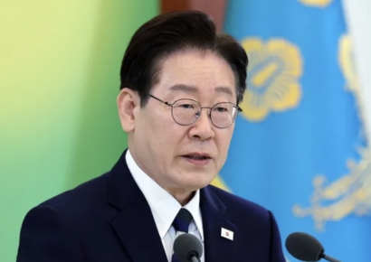 李대통령 "전남 냉동창고 화재, 가용자원 총동원…구조인력 안전확보 만전"