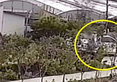 "남의 집 주차장서 낯 뜨거운 애정행각" 분노…민망한 쓰레기까지 투척