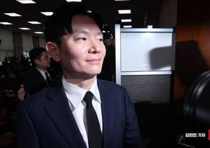 [포토] 박상용, 선서 거부하다 퇴장…대북송금 청문회 진통