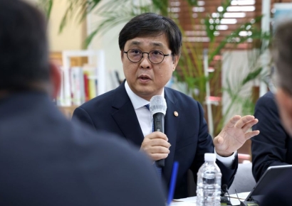 서점부터 전통시장까지…문체부, 밀양서 문화·관광 현장 소통