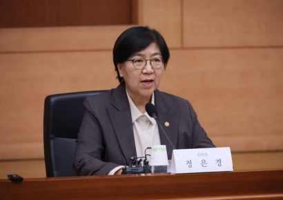 국민연금 전략적 환헤지 비율 15%로 상향…환율 소방수 나선다