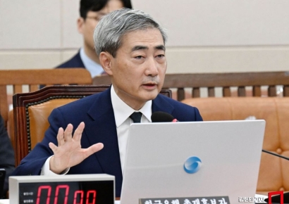 [포토] 신현송 "최근 환율 상당히 높은 수준…역외 거래 영향 커"