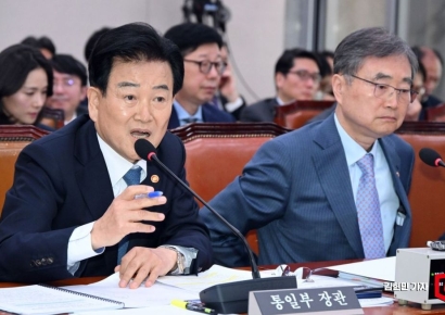 [포토] 외통위 현안질의 답변하는 정동영 통일부 장관