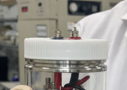 전고체 배터리 상용화 성큼…성능·안전 잡은 핵심 전해질 나왔다