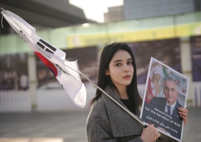 "지원금 1달러도 못 받아" 韓정부 비판한 미스 이란 출신 모델