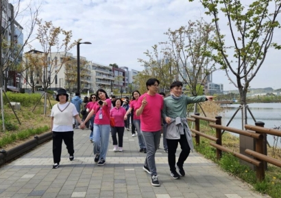 "느려도 괜찮아, 함께니까"…시흥시 은계호수에 울려 퍼진 공감 발걸음