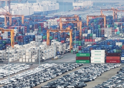 IMF 충격 전망…"한국, 더 밀린다" 1인당 GDP, 대만과 격차 확대