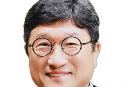 이강선 서천군의원 "김기웅 업추비 해명은 회피"…선거 앞 '몰아쓰기' 