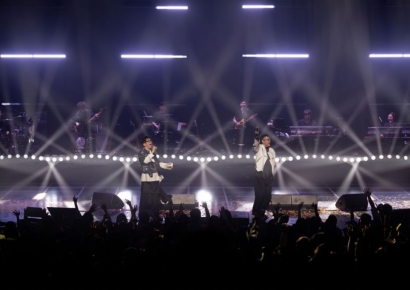 "Dalpaengi" Resonates After 20 Years... Panic Holds Solo Concert