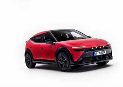 현대차, '아이오닉 3' 밀라노서 세계 최초 공개…유럽 시장 노린 소형 해치백