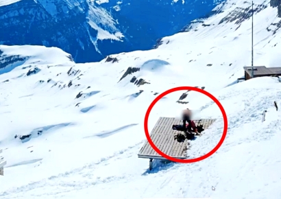 산 정상에서 몰래 사랑 나누던 커플…인터넷에 생중계 된 사연