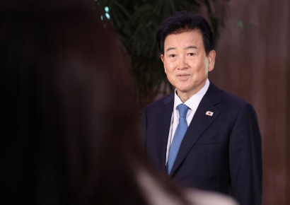 "Disclosed Without Prior Consultation"... U.S. Lodged Simultaneous Protests Over Jeong Dongyoung's Remarks Last Month [Yang Nakgyu's Defence Club]