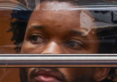 "관계 폭로하겠다" 14세 소녀 입막음 하려 살해? 美가수 d4vd 기소