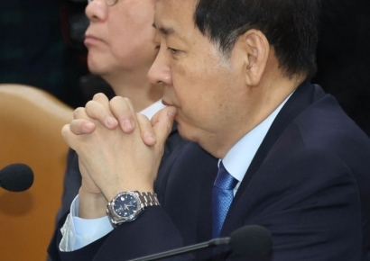 [포토] 생각에 잠긴 구윤철 경제부총리