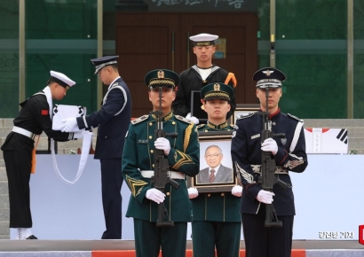 [포토] 故 이하전 지사 유해 국립대전현충원으로