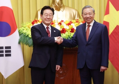 李대통령 "韓, 베트남 '선진국 진입' 최적 파트너"…또 럼 "인프라·원전 투자 환영" (종합)
