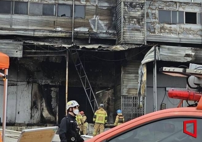 소방관 2명 삼킨 '화재'…토치 쥐여주고 자리 뜬 업자 구속영장 청구 