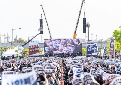 현실이 된 삼성전자 생산 차질…노조 투쟁 당일 파운드리 실적 58% 급감