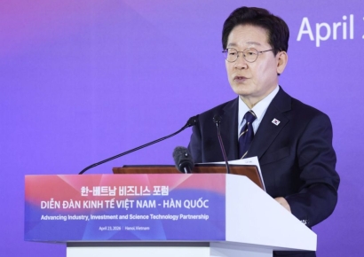 [폴폴뉴스]이재명 지지율 62.2%…7주째 60%대 견조