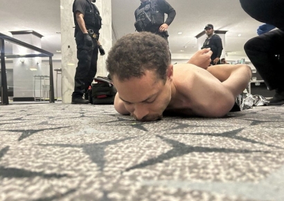 美 총격사건 용의자 성명서 작성…"행정부 고위직부터 표적 대상"