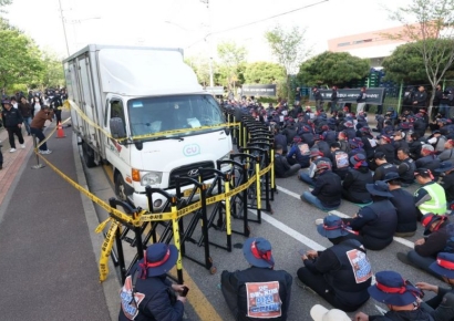 '살인' 운전자에 이어…진주 화물연대 조합원 2명 구속