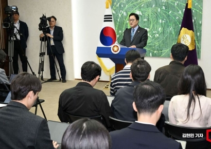 '10 Days Until Constitutional Amendment Vote' Woo Won-shik: "Is the People Power Party Tied to 'Yoon Again'... Must Take Responsibility if Blocked"