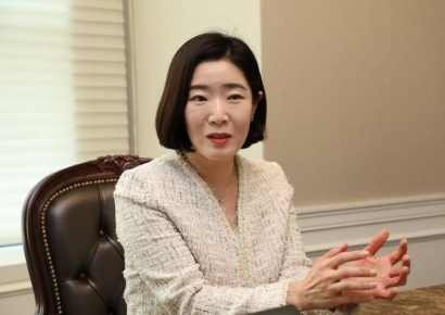 30억이상 투자하는 부자들…"반도체·AI·로보틱스 ETF 비중 늘렸다" [부자들의 투자전략]④ 