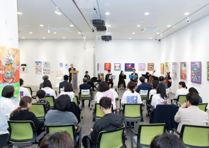 "우리 아이가 작가가 됐어요"… 국립부경대, ‘발달장애 작가 5인의 성장의 색’ 특별전 개최