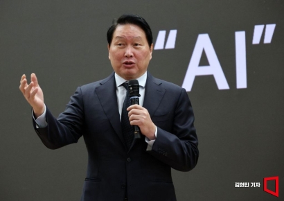 [포토] 국회서 AI 기술 패권 강연하는 최태원 회장