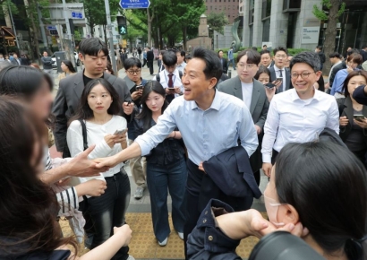 서울 격차 유지 속 野 추격 시도…부산은 오차범위 접전