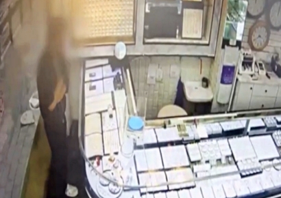 "하이닉스 주식 대박"…돈다발 들고 금은방 온 10대 돌변