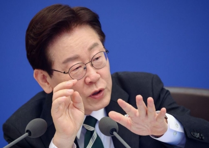 李대통령, 비교섭 단체·무소속 의원과 오찬…靑 "초당적 협력 위해 마련"