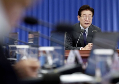 이 대통령 "HMM 노사 부산 이전 합의…대승적 결단 감사"