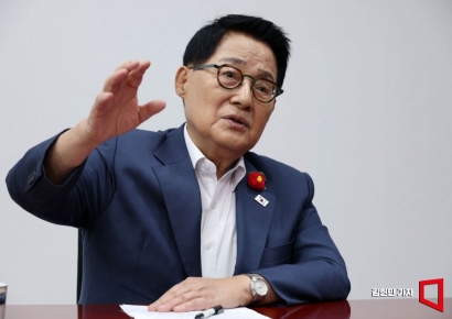 [인터뷰]국회의장 도전한 박지원 "나는 분명 친명이고 친청…석양 빨갛게 물들이겠다"