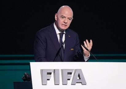 인판티노 FIFA 회장, 네번재 임기 도전…내년 3월 모로코서 선거
