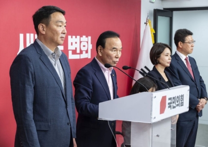 국힘, 정진석 공천 논란 격화…윤리위 회의 돌연 취소