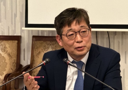 "5월 통방서 금리 인상 시그널 줄 수 있다" 유상대 한은 부총재, 공식 언급