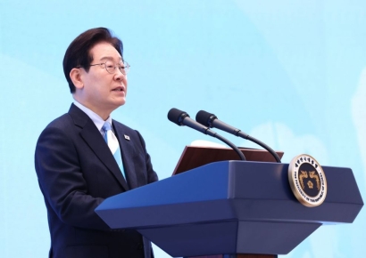 [폴폴뉴스]李대통령 지지율 59.5%…'8주만 50%대로'