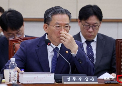 [포토] 법사위 출석한 정성호 법무부 장관