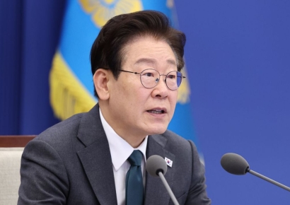 李대통령 "부모의 희생에 기대는 사회 아닌 국가·공동체가 책임지는 나라로"
