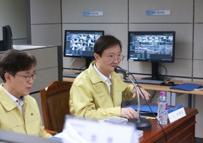 이찬진 "사이버 보안 강화는 CEO 책무"…금감원장 첫 모의훈련 현장점검