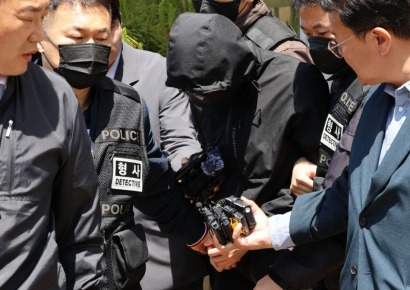 "여고생 살해범은 ○○○"…신상공개 전 이름·사진 확산