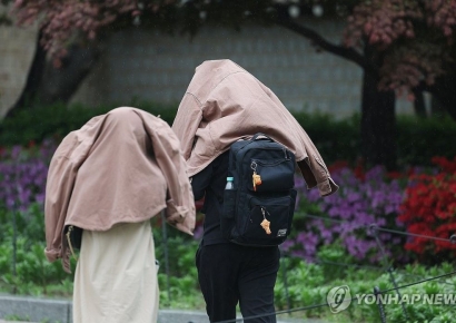 [날씨]봄비 내리는 월요일…일부 지역엔 천둥·번개