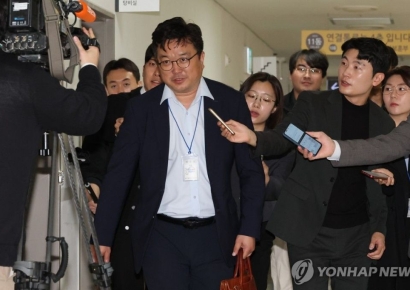 11小时马拉松谈判仍各执一词…站在总罢工十字路口的三星电子能否缩小分歧