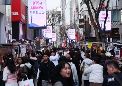 "올영 말고 여기 간다"…입소문에 외국인들 몰리더니 소비 156% 증가한 곳